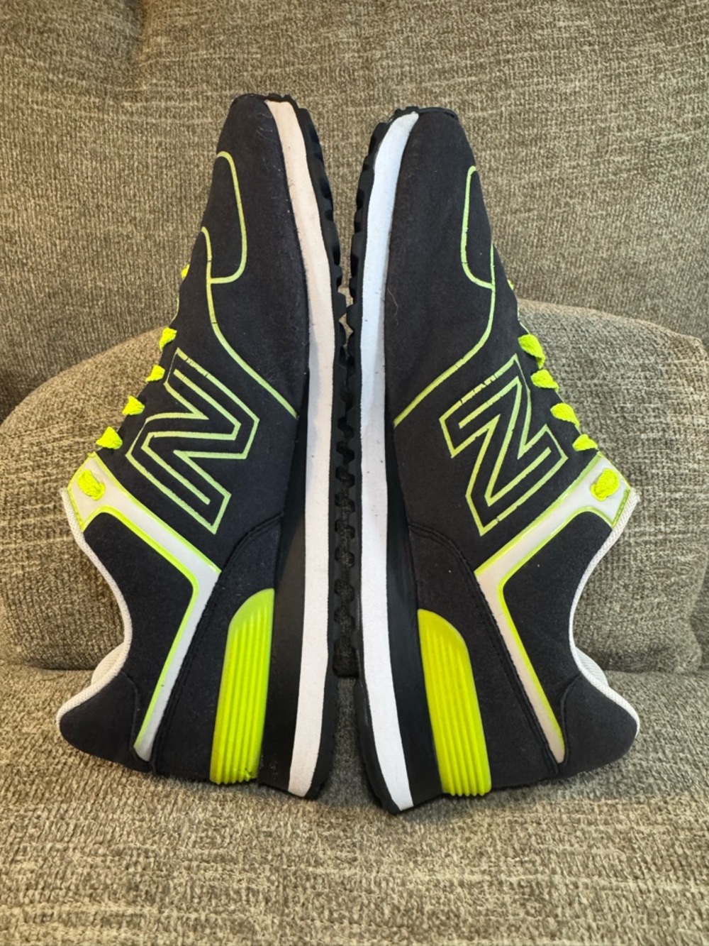 New Balance 574 Men’s Black with Neon Yellow Running Shoes ML574NEN Size 10.5 - Picture 4 of 11